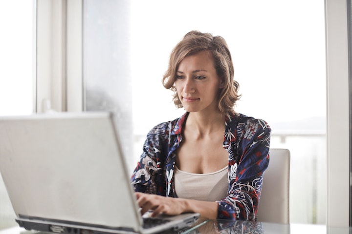 CINQ QUESTIONS D’ENTRETIEN QUI POURRAIENT VOUS EFFRAYER  POUR UN JOB ETUDIANT