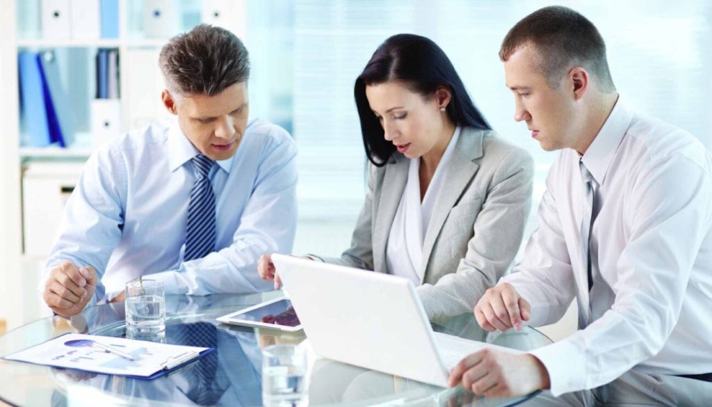 COMPÉTENCES ESSENTIELLES QUE RECHERCHENT LES EMPLOYEURS