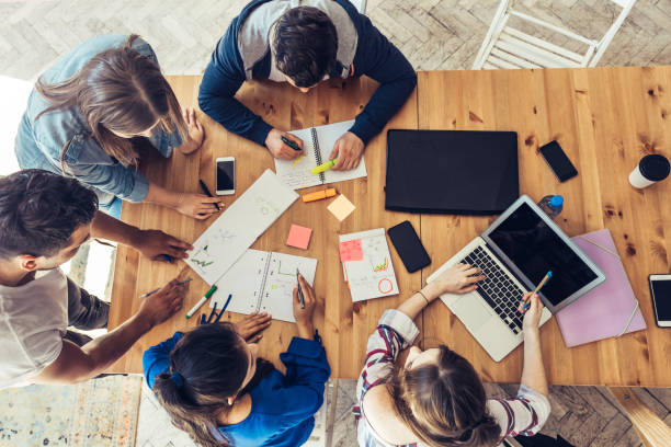 Faut-il privilégier un CDD ou un contrat intérim pour un job étudiant à Lyon ?